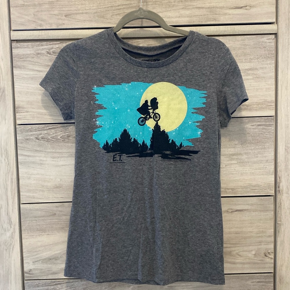 Old Navy ET T-shirt